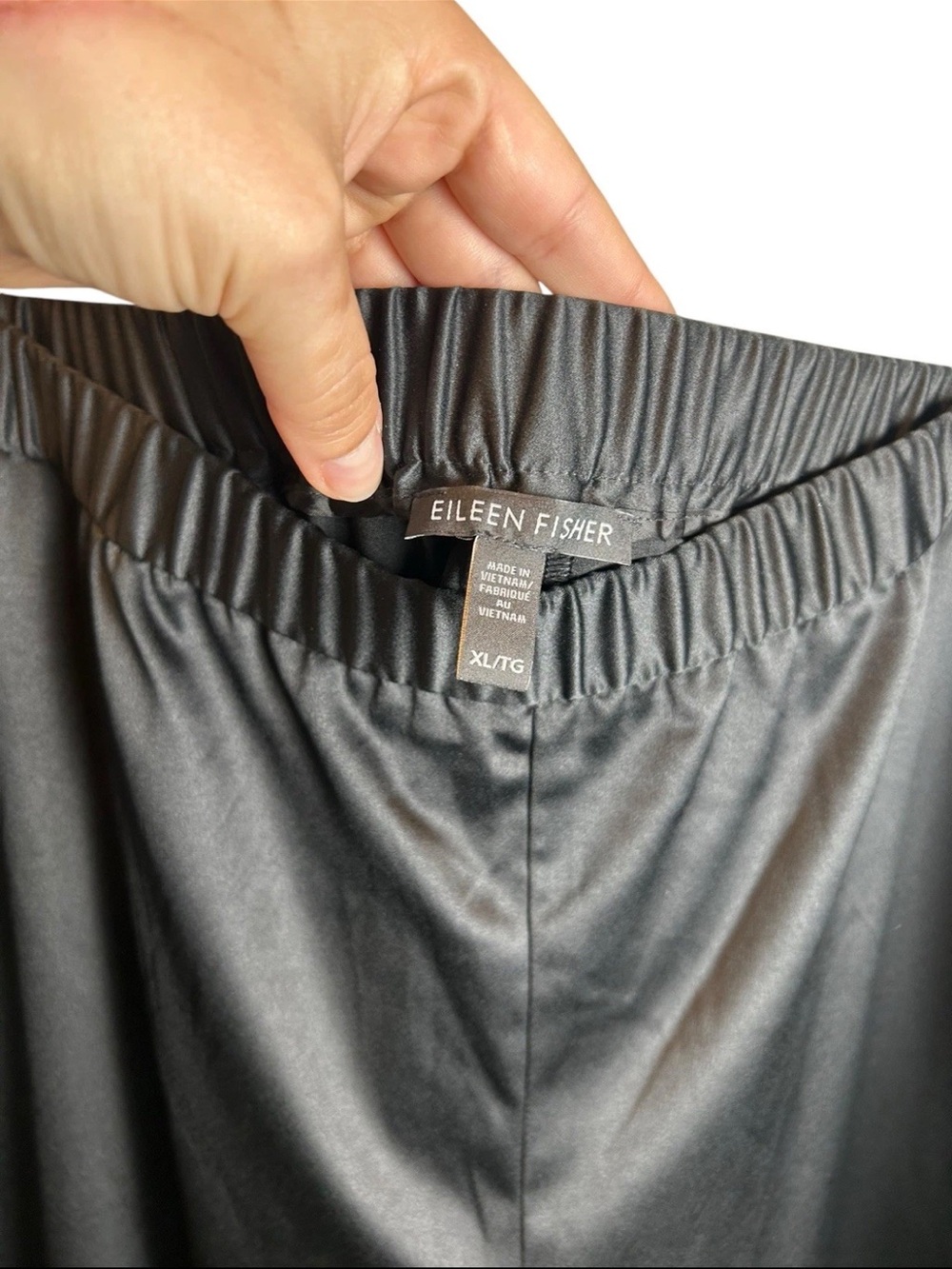 Eileen Fisher Black Recycled Polyester Satin Straight Leg Pants XL NWOT - Picture 3 of 4